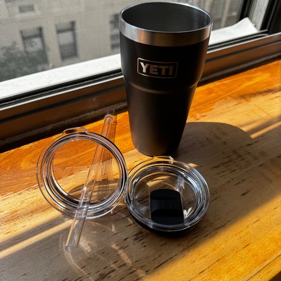 Yeti Other - YETI Rambler Stackable Cup with MagSlider and Straw Lids Black - 20 fl. oz.
